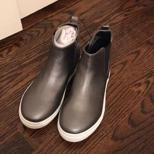 Girls silver boots with sequins